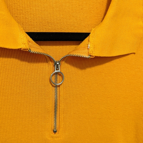 Ribbed crop top - Picture 3 of 5